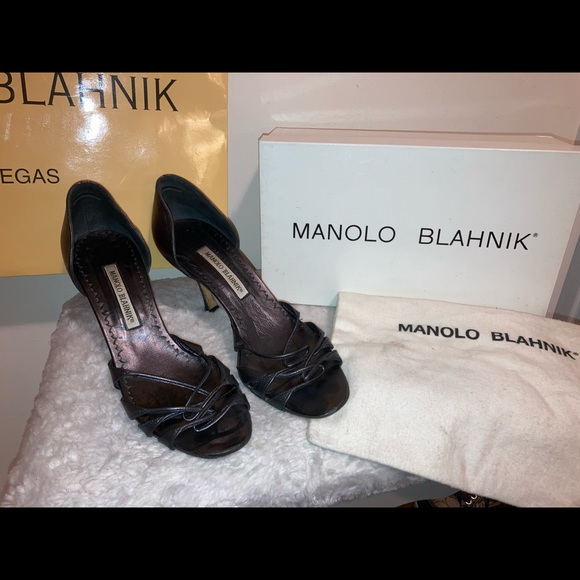 ❤️Sold❤️Auth Manolo Blahnik Dark Gray Black Shiny Heels - Picture 1 of 15